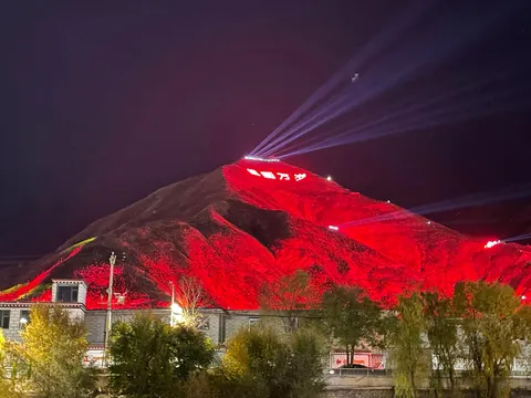 A slice of (tourist) life in Lhasa, Tibet