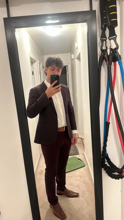 I never dress up.. how’d I do? 😵‍💫