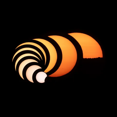 Composition of the 12. August solar eclipse