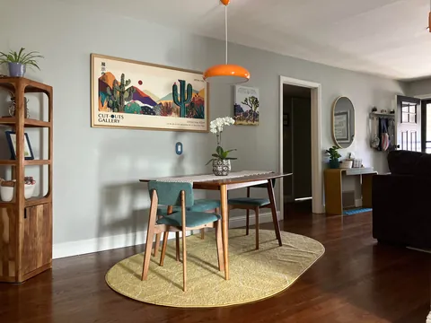 Just shy of a year in our cozy, happy little house ◡̈