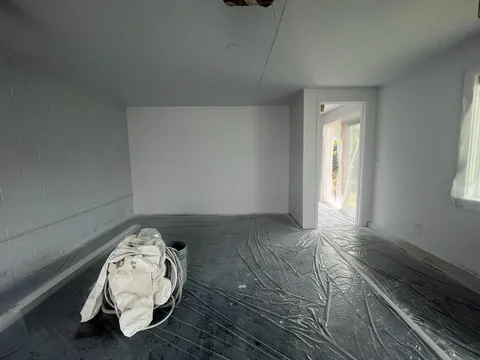 Slowly renovating and organizing my garage. Almost done after 2 years.