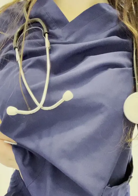 Would you smash a nursing student on internship ?