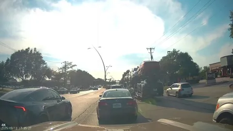 [oc] Dallas driver intentionally brake checks! Why?!? 😩