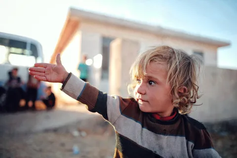 ITAP of a girl in Northern Iraq helping to block a flare from hitting my lens 😅