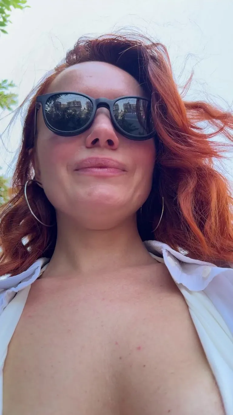 Oh, my swimsuit is so tight, maybe I should take it off