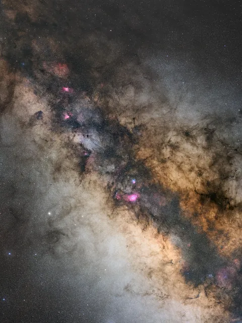 I made my highest resolution image of the milky way yet (288 megapixels).