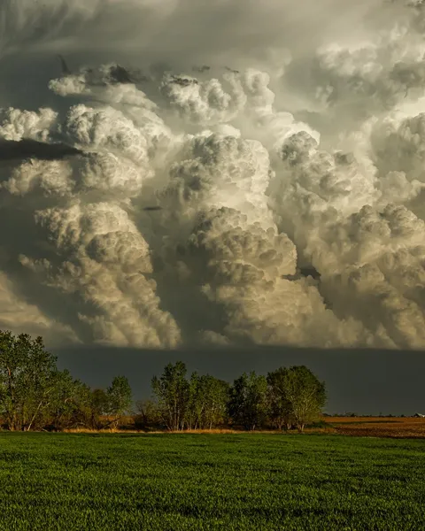 🔥 A power surge over Kansas
