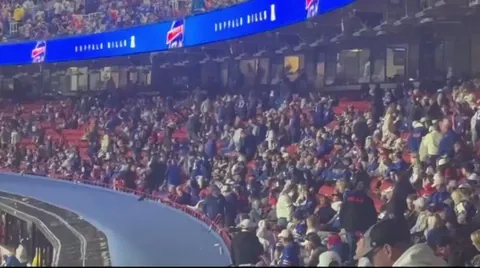 [Highlight] Clip of large amount of Bills fans walking to the exits with 9:18 left in the 4th quarter with Bills trailing 40-25 to the Ravens