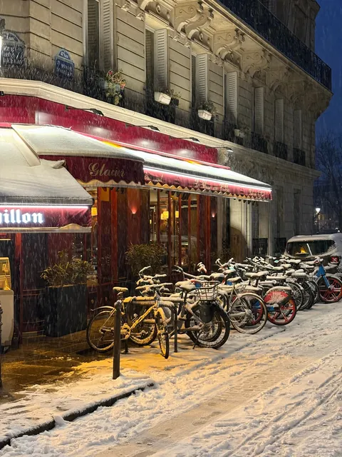 I love Paris so much. i mean who does not miss Paris 🗼