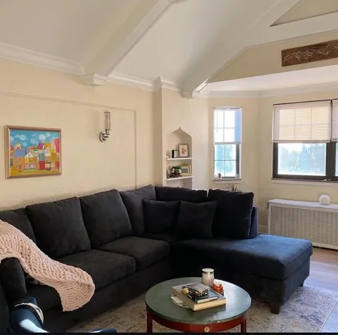 My last apartment from day to night