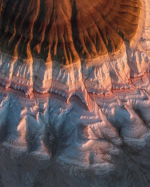 🔥The insanely clear stratification of Bokty mountain, Kazakhstan.