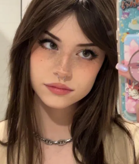 You guys have been encouraging me too much and now im fixating on Hannah… I want to touch for her so bad 😖