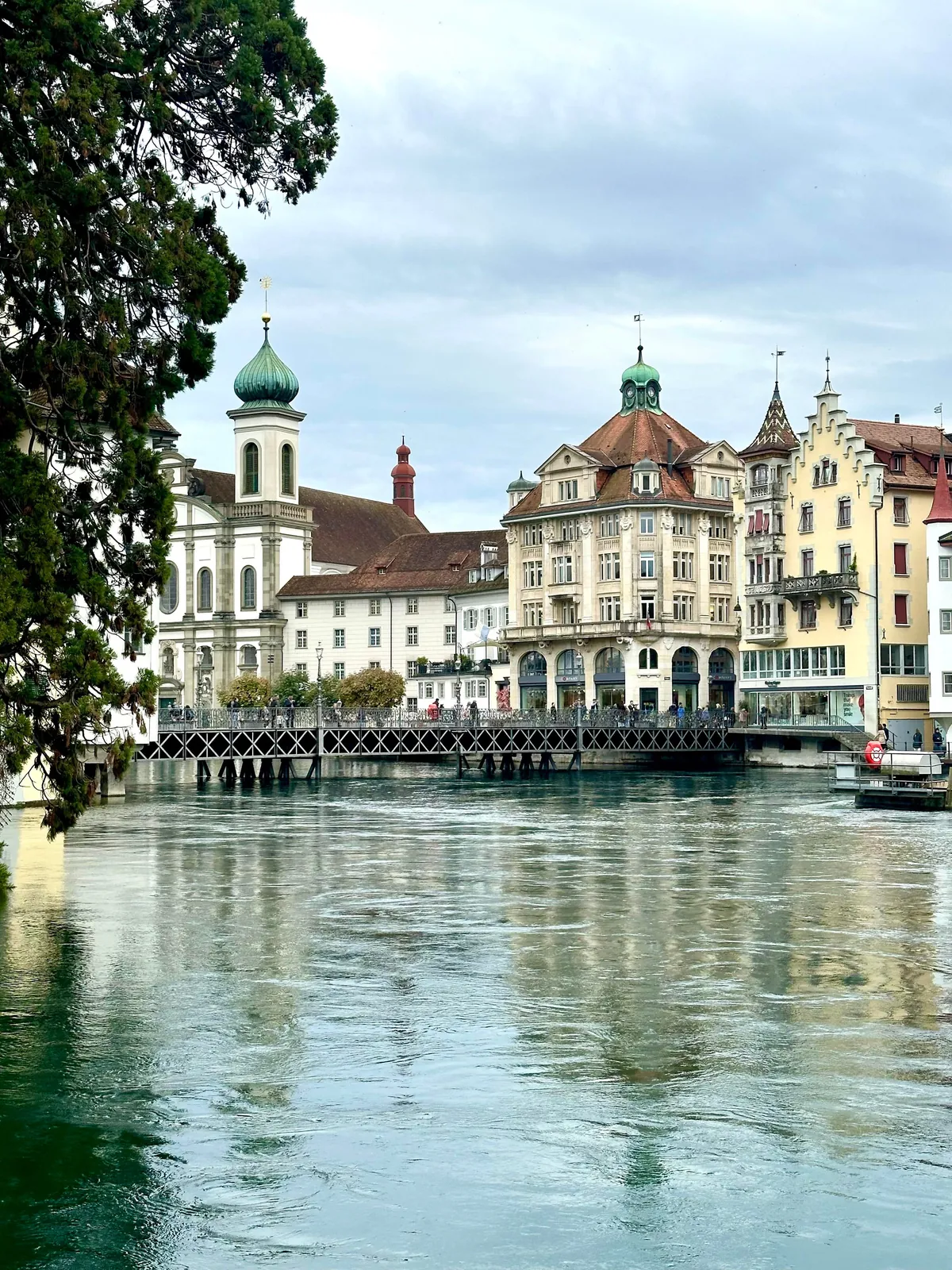 Switzerland is breathtaking 🌺 🏔️