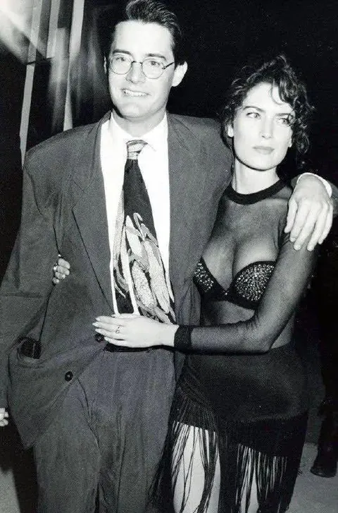 She stole the spotlight without even trying. Kyle McLachlan and Lara Flynn Boyle, 1990s