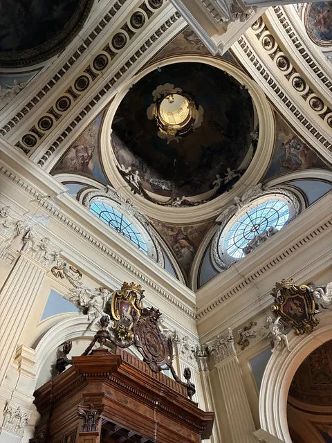 Hoy he visto una aparición en la Basílica del Pilar