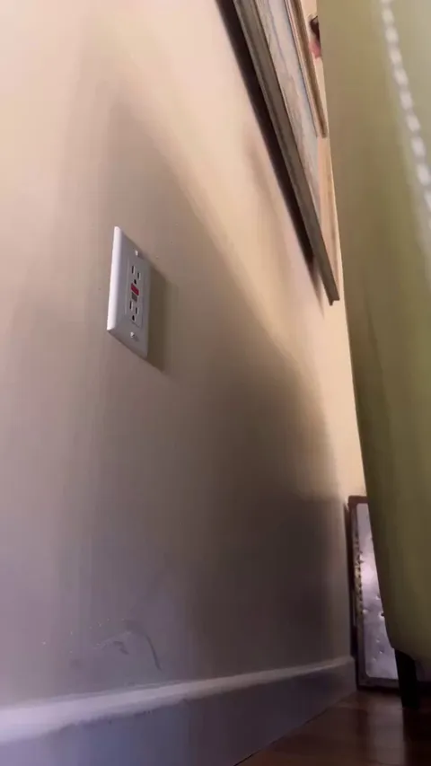 That's why I can never plug it in right