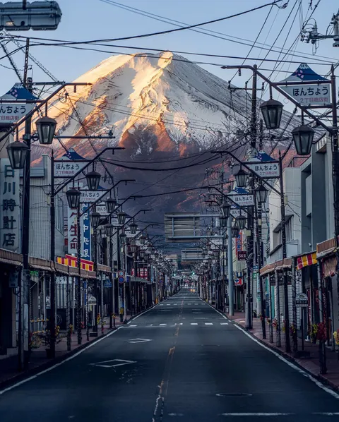 ITAP down a street in Japan