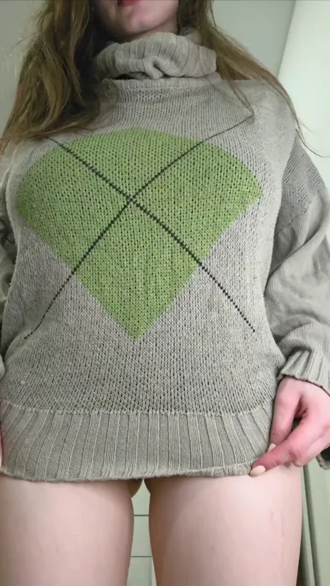 I bet you'd never guess there's a body like that underneath those clothes 🙈