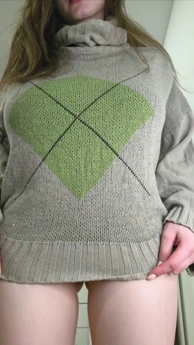 I bet you'd never guess there's a body like that underneath those clothes 🙈