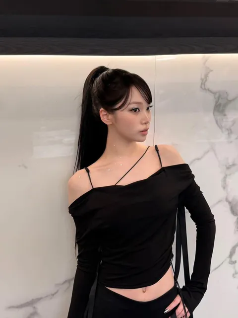 LE SSERAFIM - Chaewon