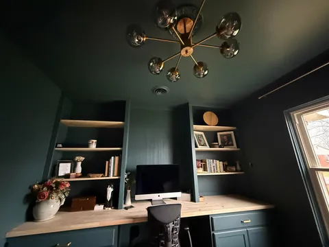 My amazing husband built me these built in bookcases with a desk for Christmas! I’m the dreamer and he’s makes all of my dreams come true! What do you guys think? Will you show him some love?! 