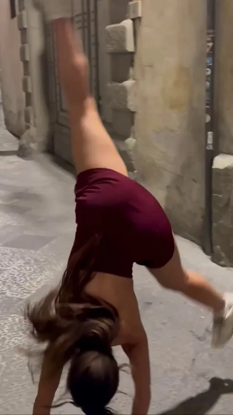 Dress + cartwheel