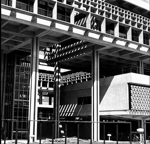 Embassy of Poland in New Delhi, India (1973, designed by Witold Cęckiewicz &amp; Stanisław Deńko)