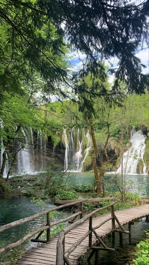 The most beautiful place for me! A guide to📍Plitvice Lakes National Park, Croatia 🇭🇷