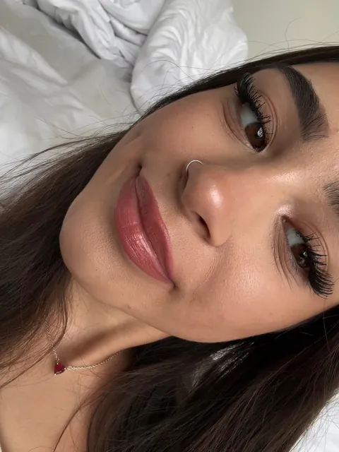 18F. Don’t hold back, destroy my confidence. 