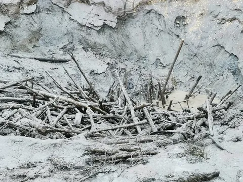 The lake was sucked into the ground.
