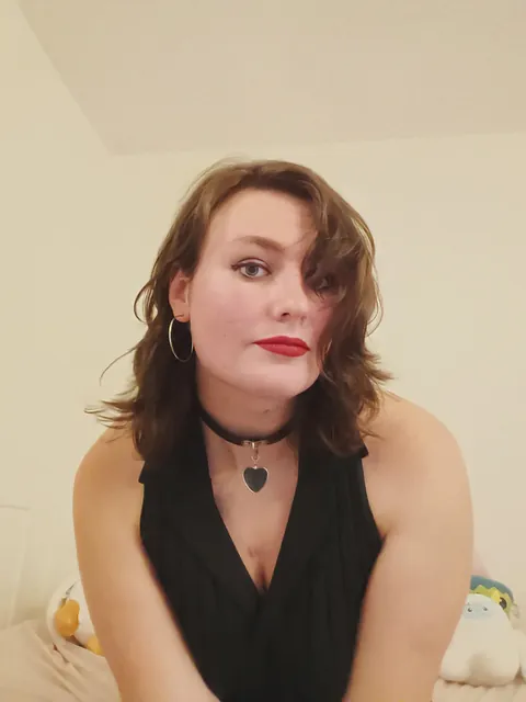 So hot I couldn't keep my clothes on 🥵