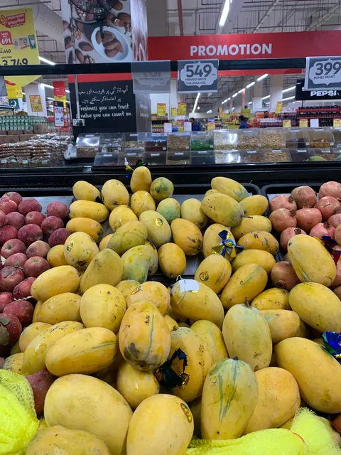 Who Says You Can't Go Home? A Detailed Report On My Week In Lahore, Pakistan