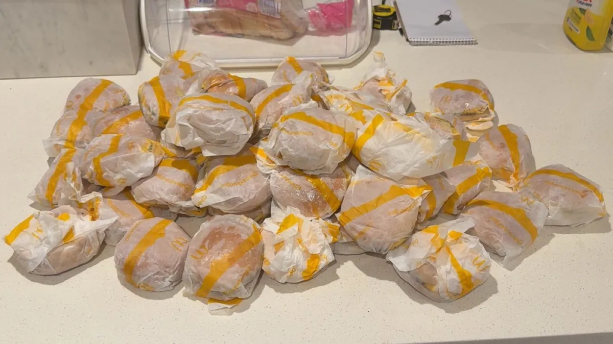 Ordered a drink and received 45 Cheeseburgers