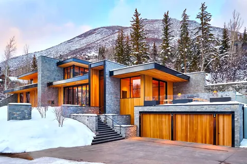Modern house (Aspen, Colorado, US).