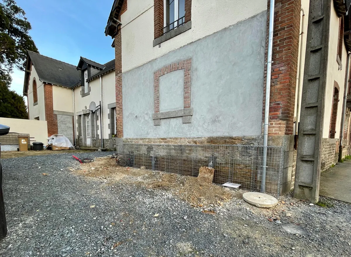 Wanted French doors and a beautiful deck, so I gave myself a task. Results after many, many weekends. 