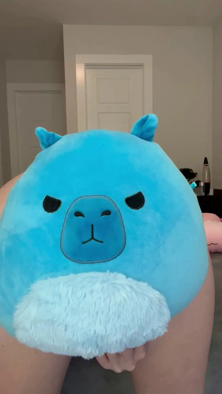 Wait for the surprise of my tiny butt!