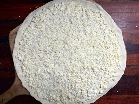 [Homemade] pizza with chunky meat sauce