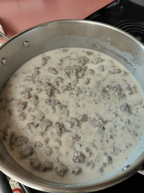 [Homemade] Beginner cook here &amp; I made sausage gravy today