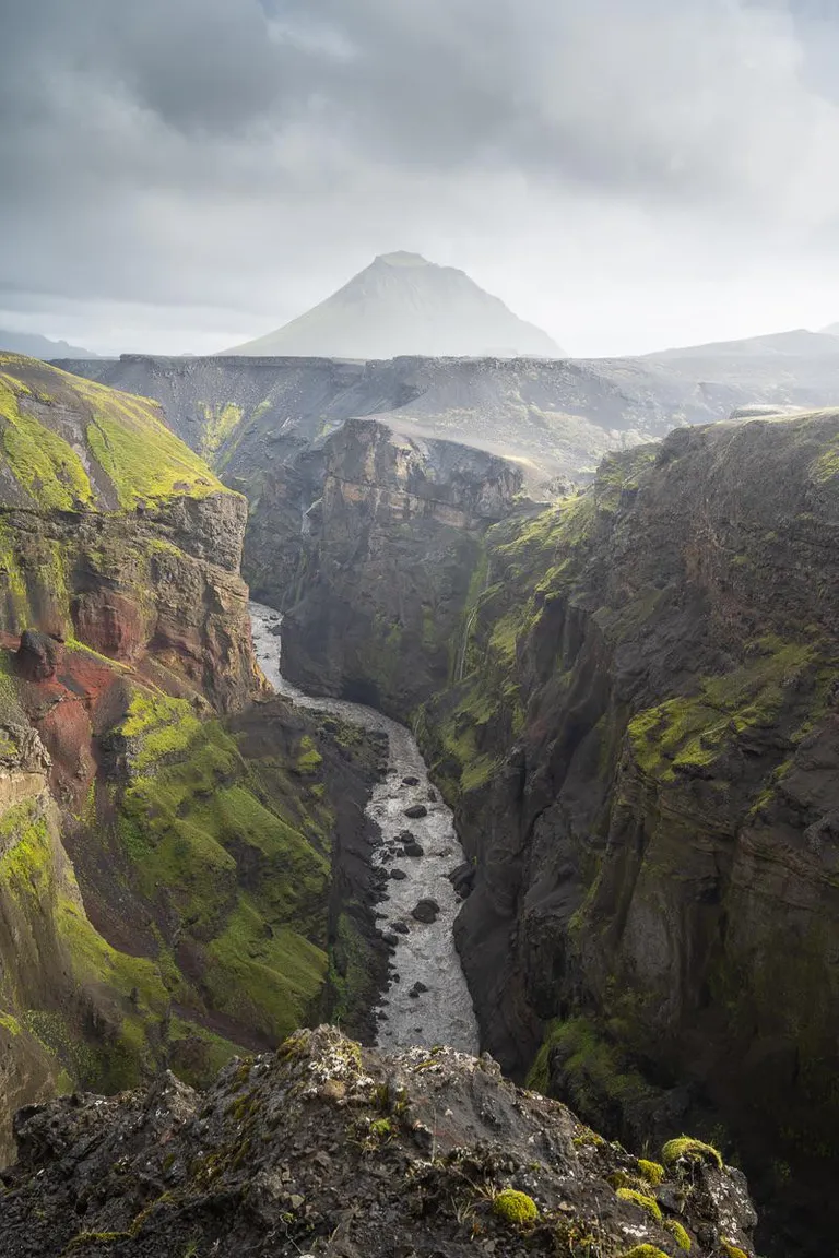 Markarfljótsgljúfur, Iceland [OC],[800x1200]