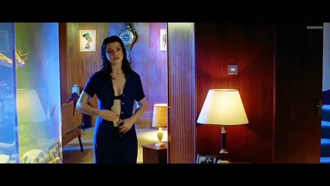 Rachel Weisz - I want you (1998)