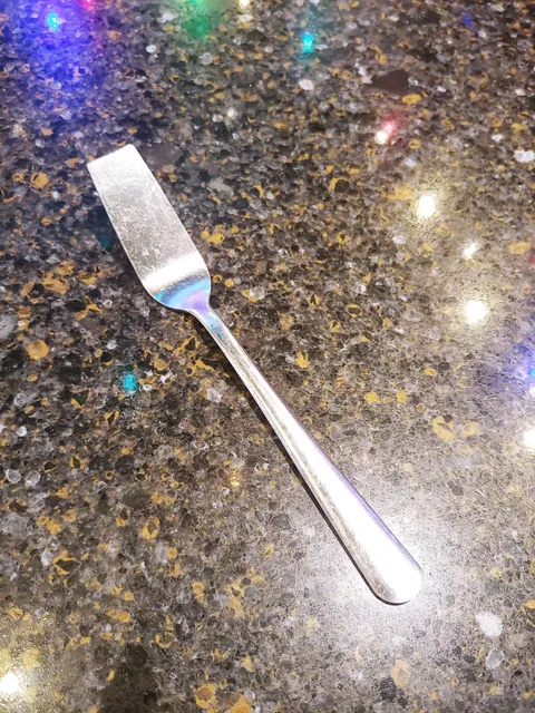 The prongs weren't cut on this fork.