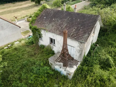 Ever seen the Eiffel Tower?
