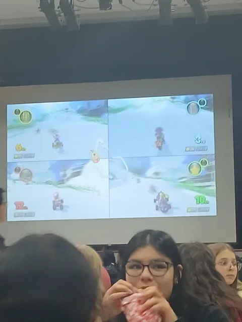 someone hijacked our cafeteria projector and started playing mario kart