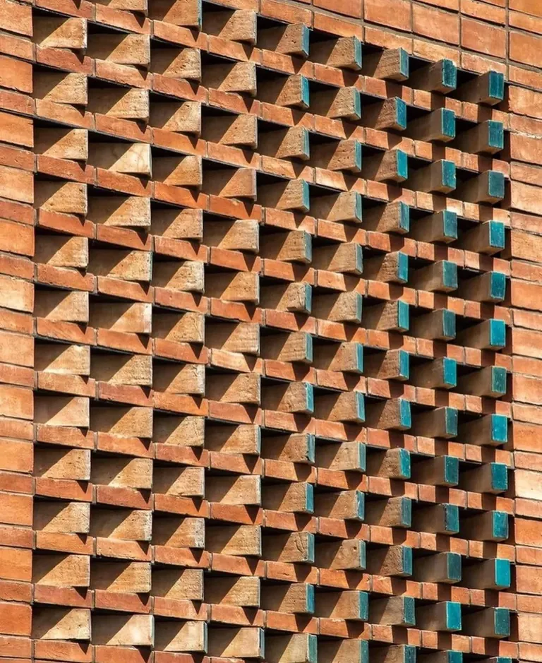 more examples of contemporary apartment buildings in Iran