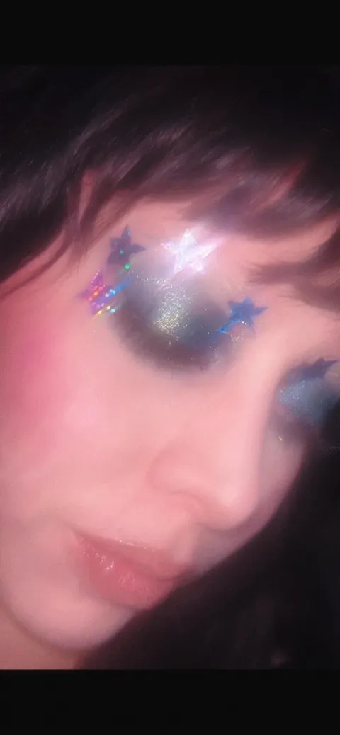 Some NYE makeup inspo 🪩