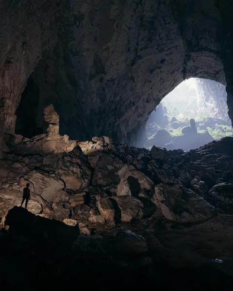 Hang Son Doong - The Largest Cave on Earth