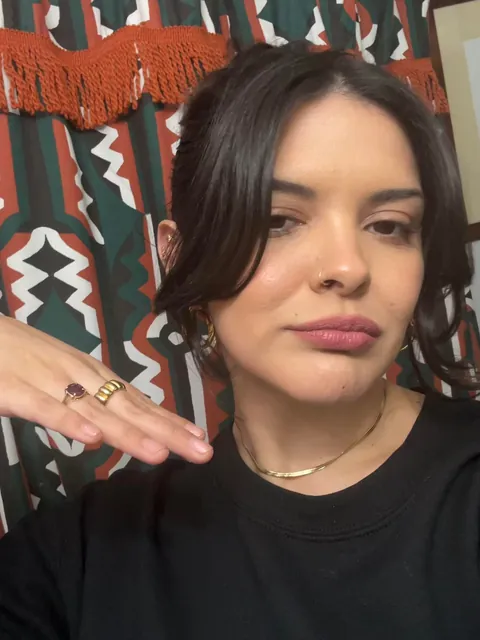 Watch my eyes blow up from the arnica in my concealer