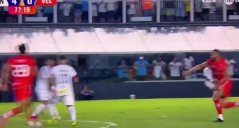 Horrendous tackle on Neymar on his first game back after 2 months out injured.