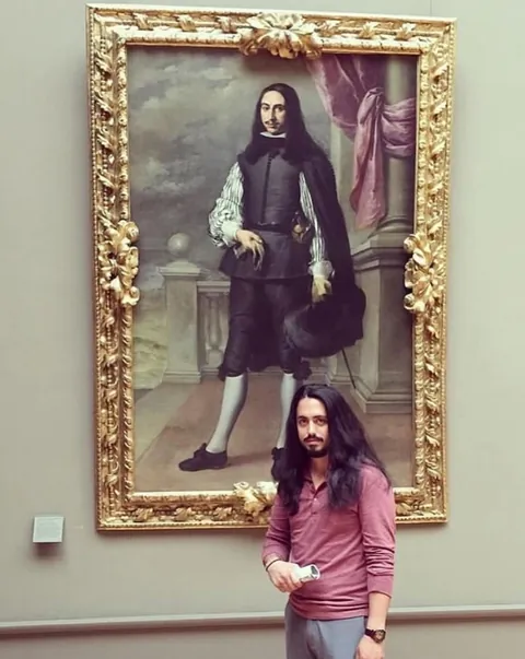 When Museum Visitors Encounter Paintings That Look Uncannily Just Like Them