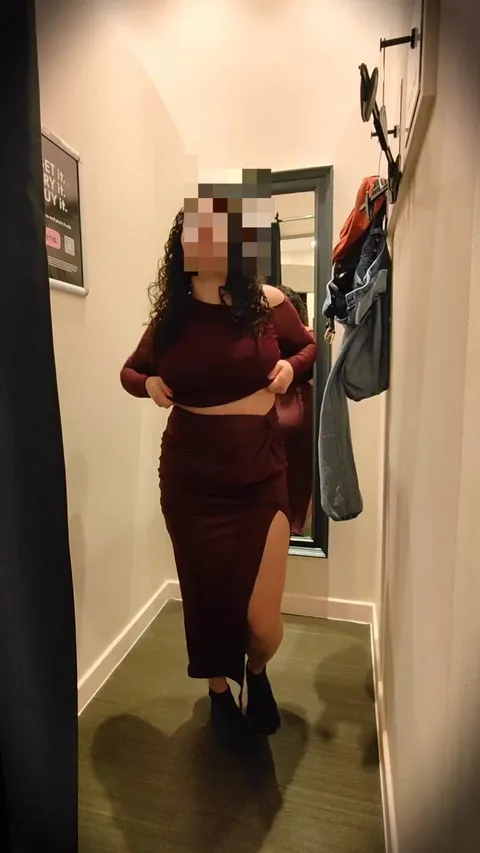 Just testing that this top is okay for titty drops. Yes, it is